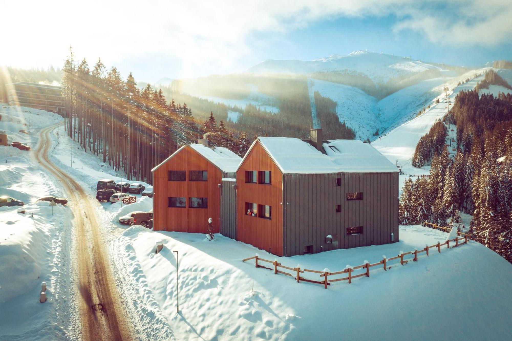 Penzion A Restauracia Twin Jasna เดมานอฟสกา โดลินา ภายนอก รูปภาพ